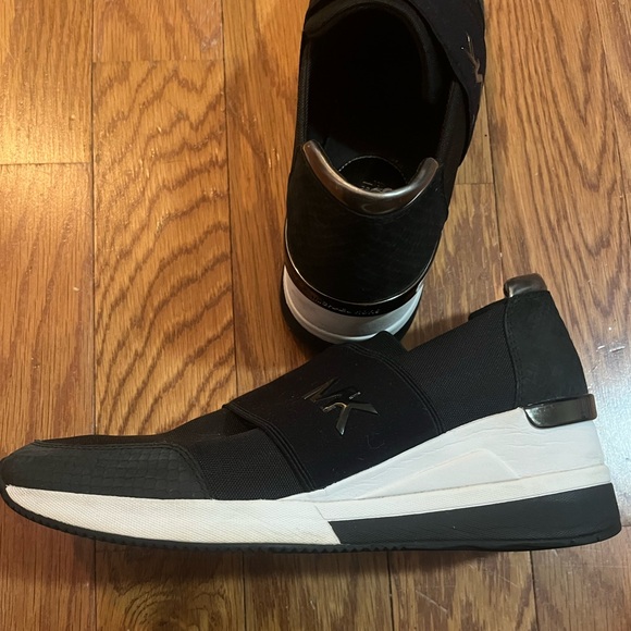 ⚠️ Michael Kors Felix Black and snake print premium trainers/sneakers - Picture 3 of 9